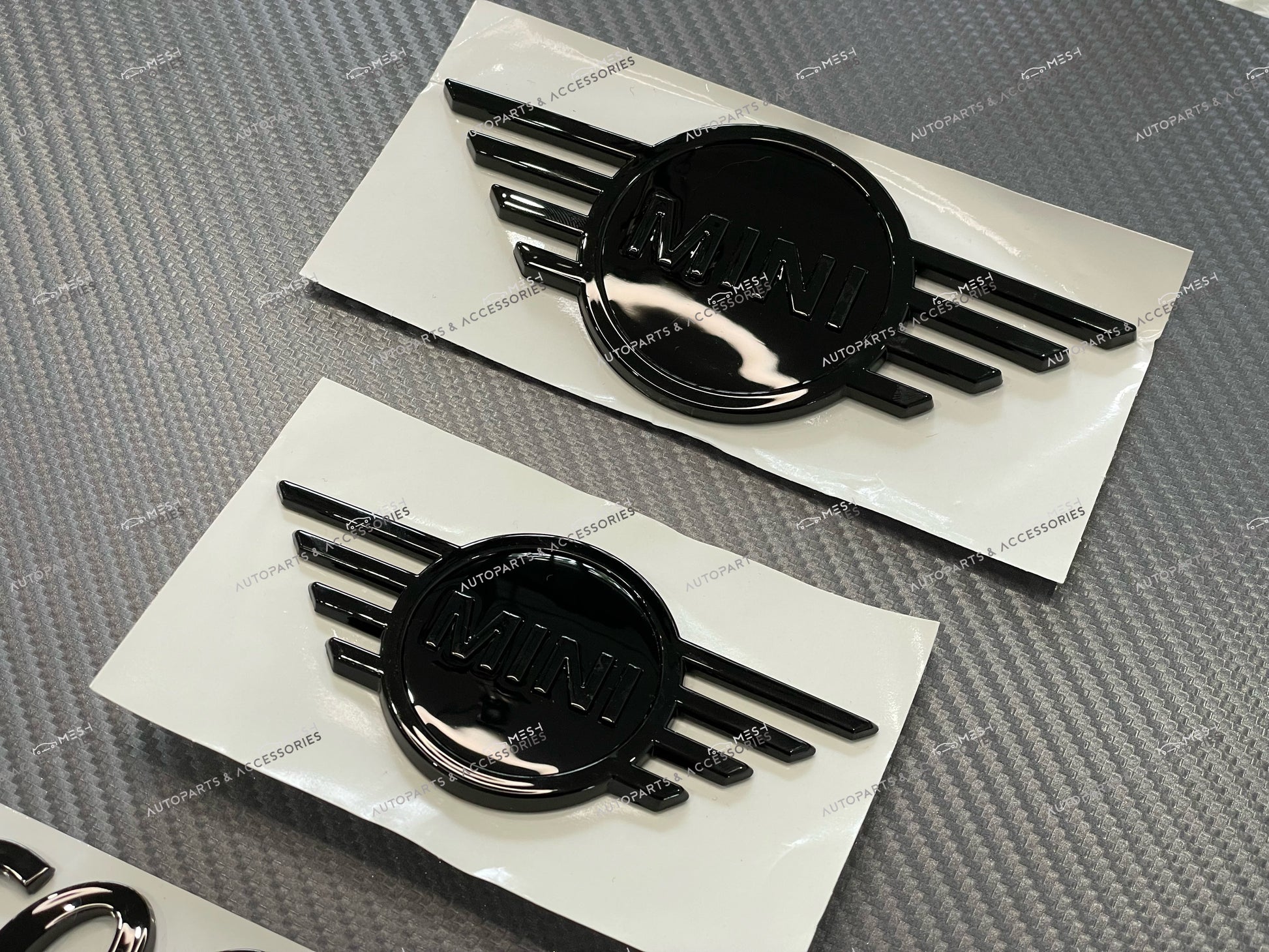 Mesh Autoparts & Accessories Gloss Black Mini Cooper S Badge Emblem