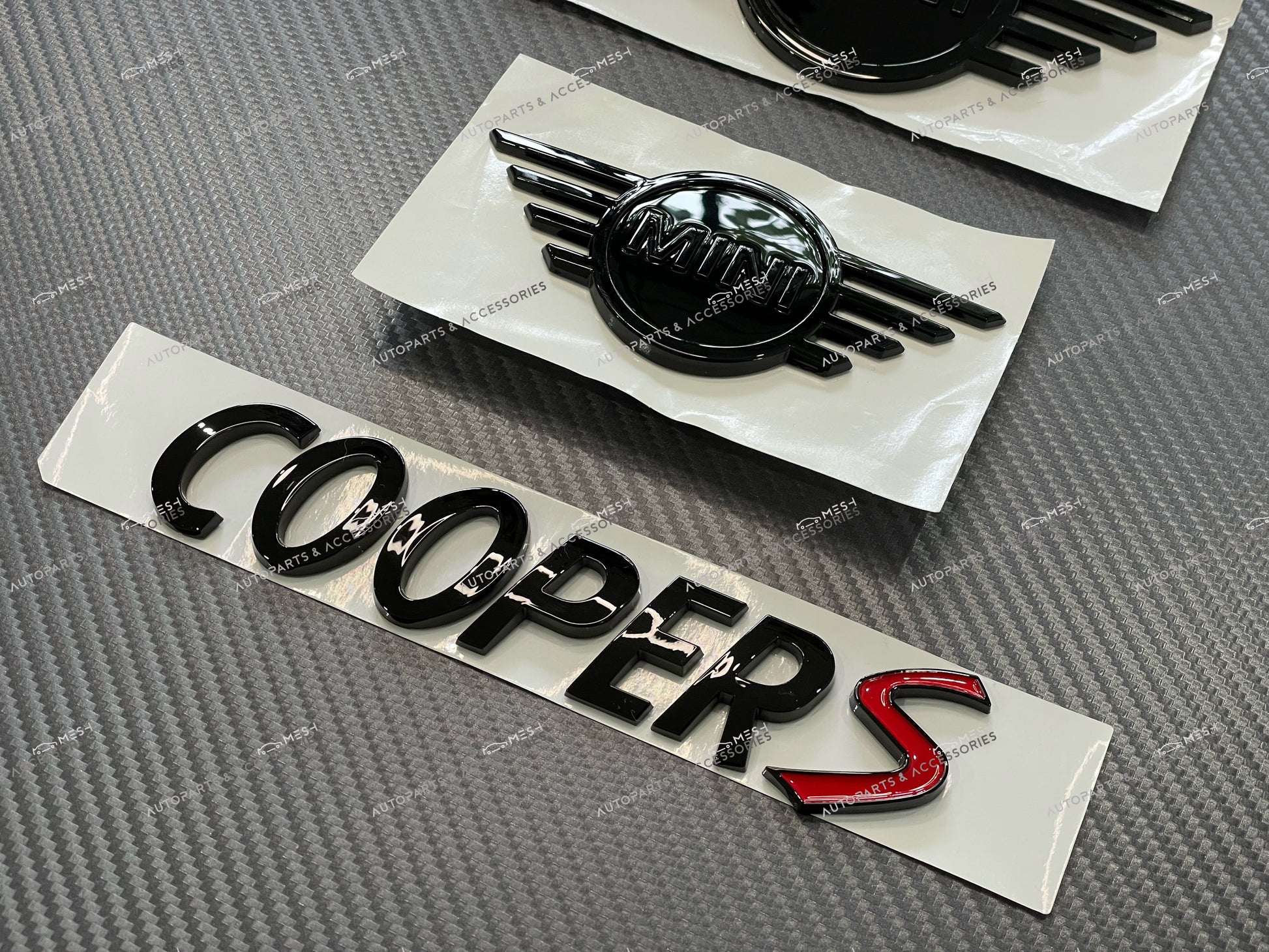 Mesh Autoparts & Accessories Gloss Black Mini Cooper S Badge Emblem