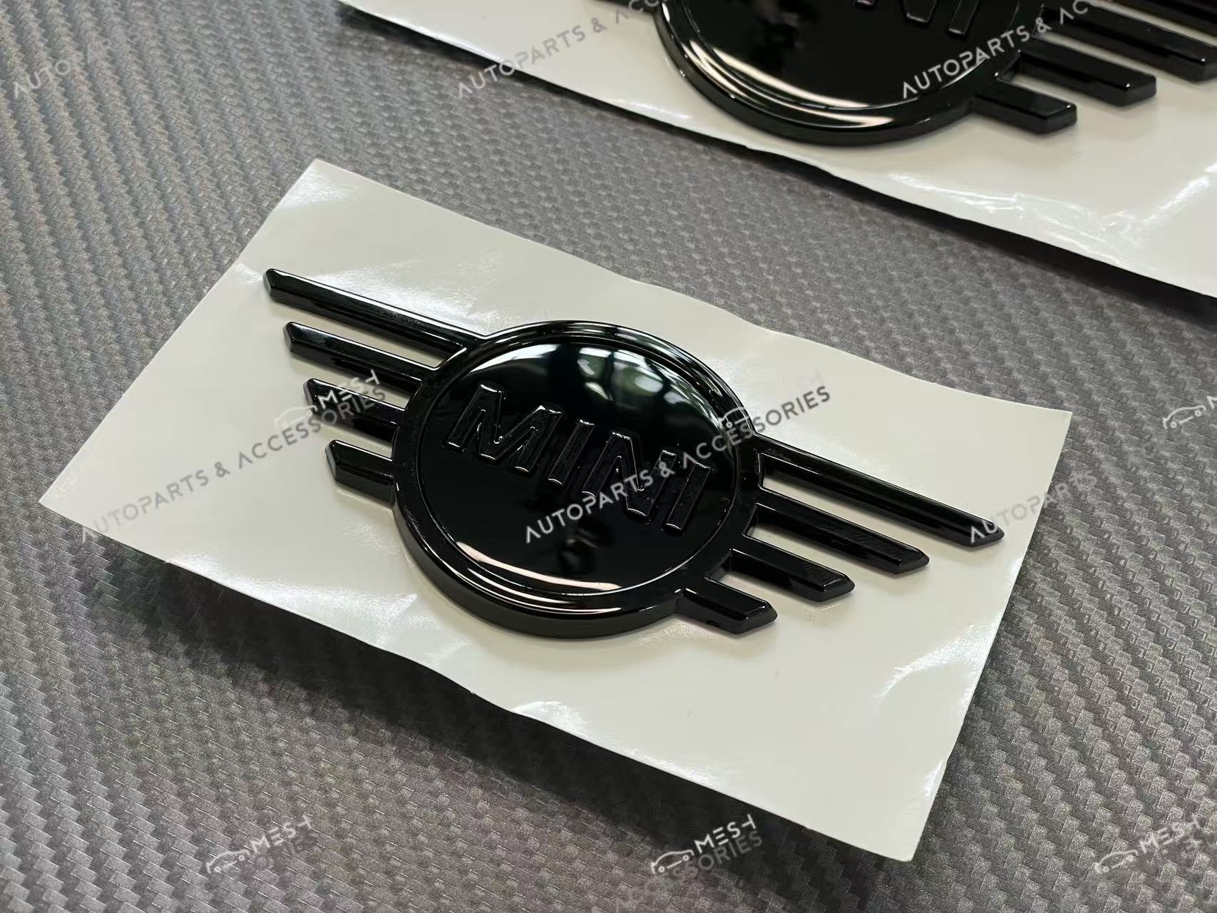 Mesh Autoparts & Accessories Mini Cooper F54 Clubman Gloss Black Emblem Set